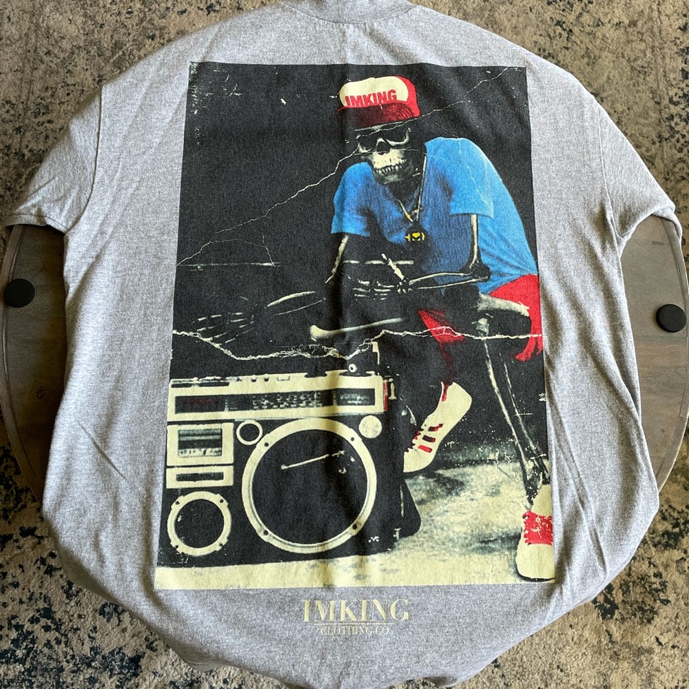 IMKING Clothing 80s 90s Retro Skeleton Boombox Gray Shirt M